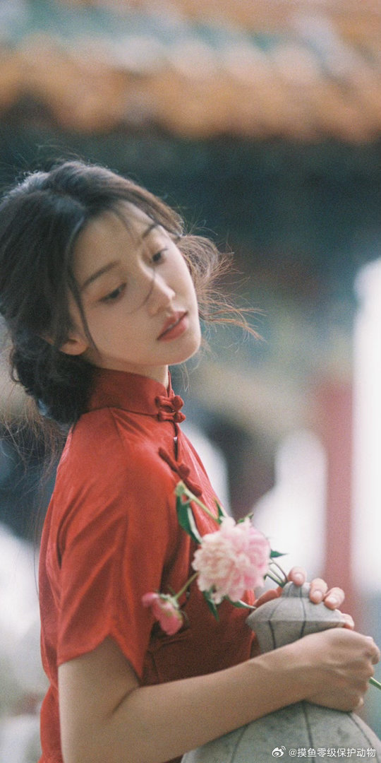 姜贞羽希望自己看起来不像演的无限超越班“看起来不像演的”——这是姜贞羽对自己的要