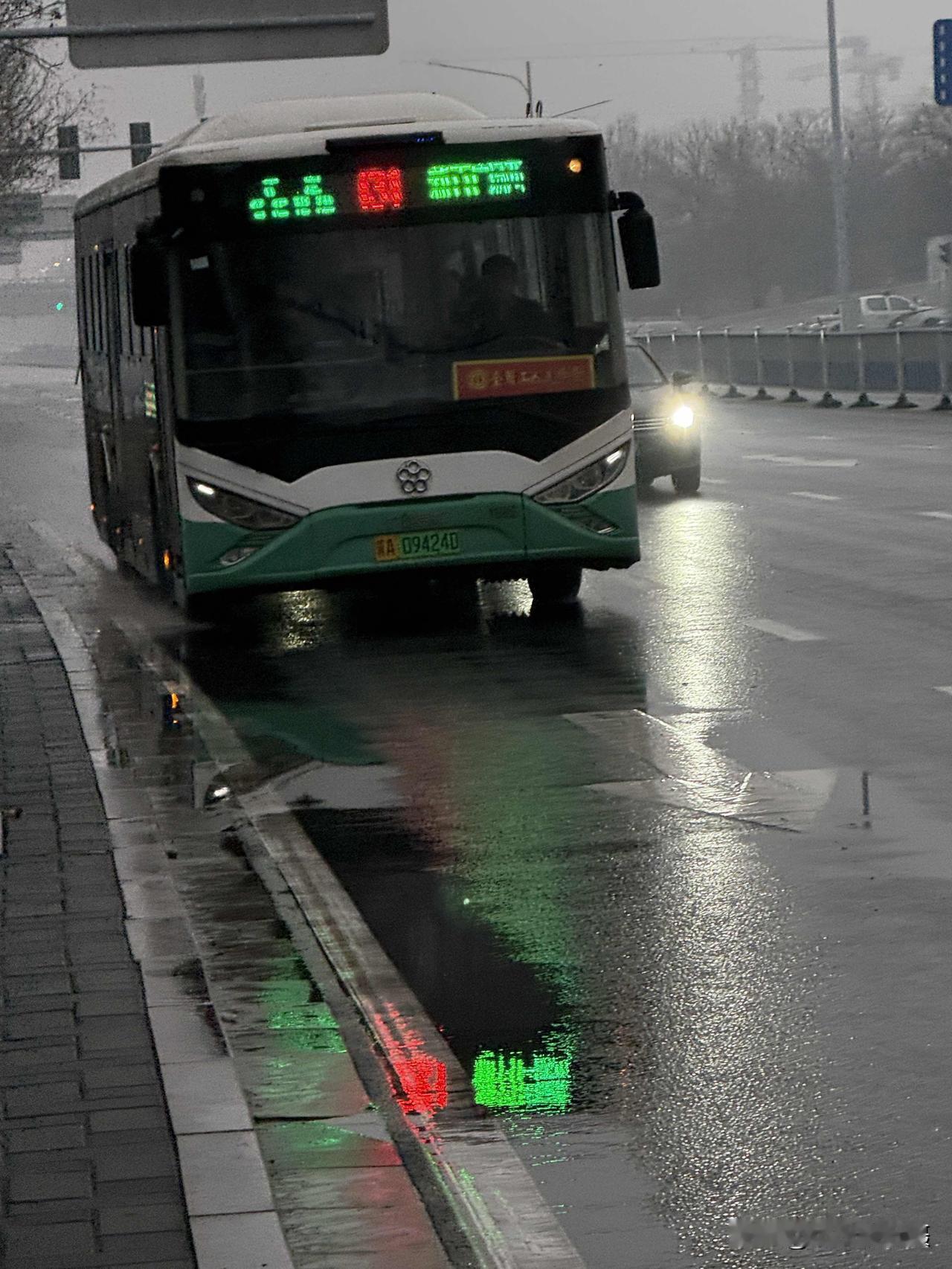 石家庄公交车将于2026年3月20日0时起停开暖风，也就是明天开始就别再多投币，