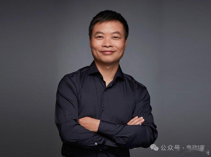 车市热门 据东方财经，4月27日消息，小鹏汽车董事长兼CEO何小鹏近日在北京车展