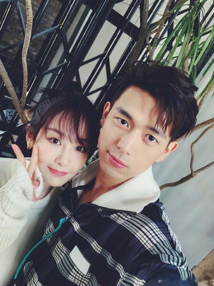 杨紫给李现送祝福杨紫8年连续给李现庆生 杨紫8年连续给李现庆生，杨紫给李现送祝福