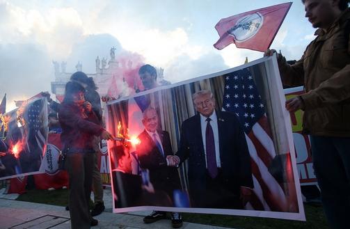 特朗普想与伊朗和谈，以媒担忧：模糊性协议将让以色列领导层夜不能寐

当地时间3月