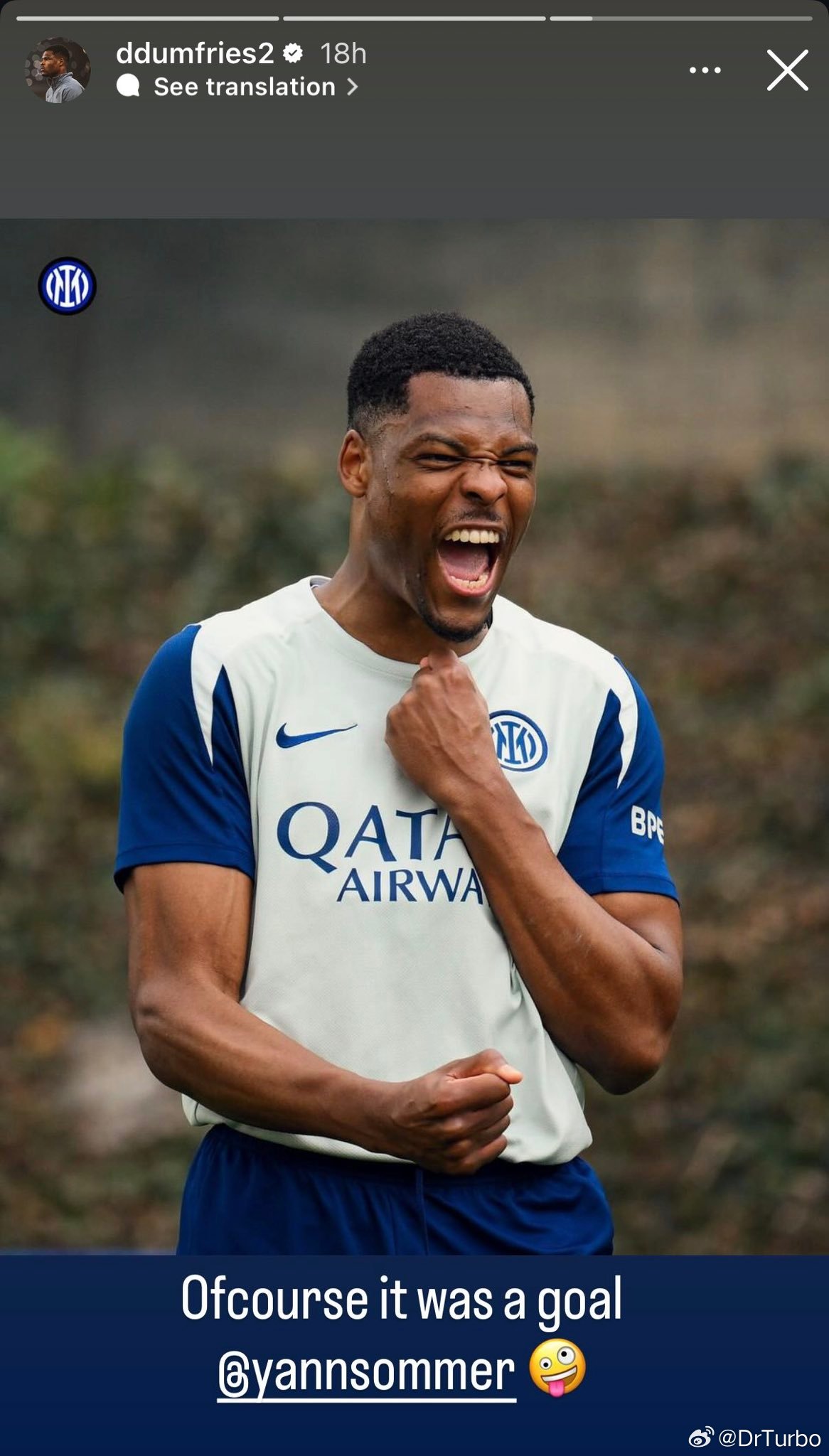 邓弗里斯发布了自己在训练中的照片 并且艾特了索默：这脚射门当然进了本轮欧战英超9