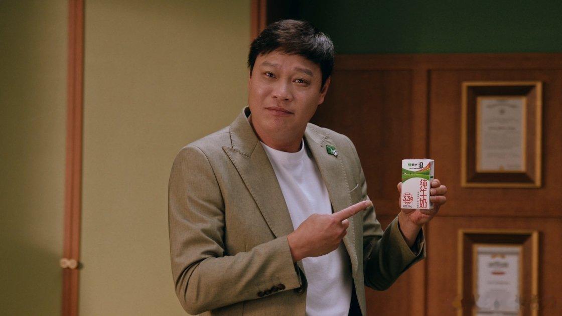 每届世界杯留下的回忆都不一样。或许是小时候和家人一起坐在电视机前看球，第一次认识