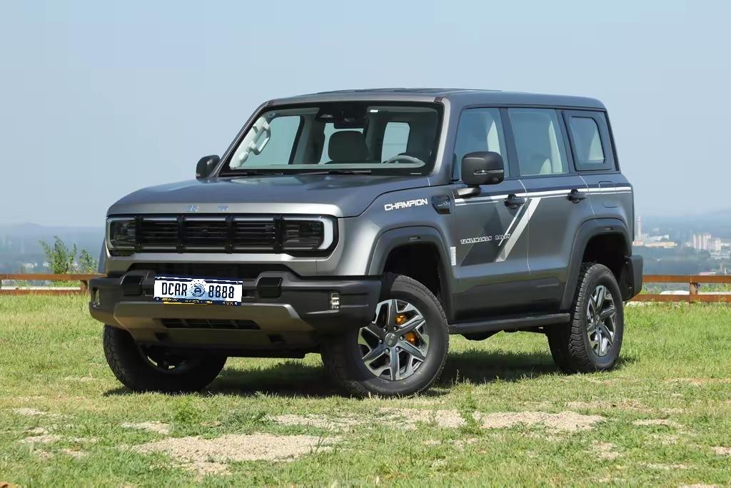 二手北京BJ40：三个年款，三种命
兄弟们，聊一台“爱恨分明”的车——北京BJ4