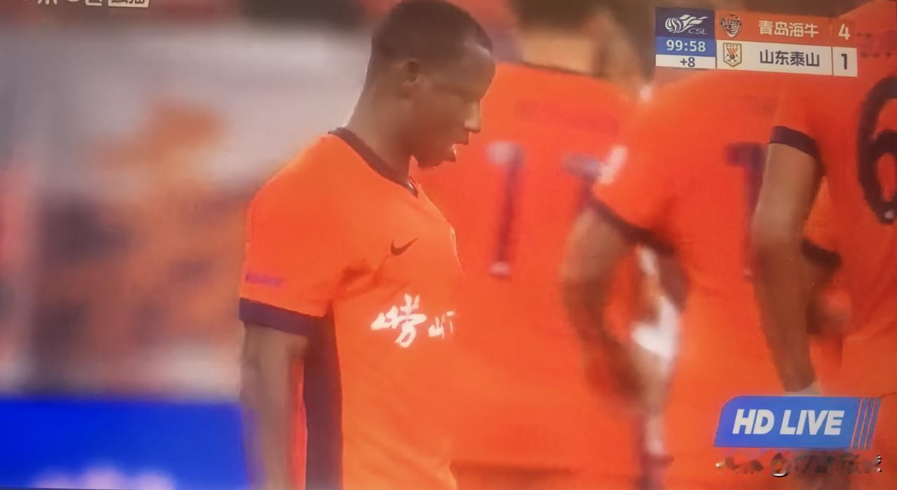 中超第八轮，青岛海牛主场4-1大胜山东泰山，积分转正！本场比赛，山东泰山后卫线不