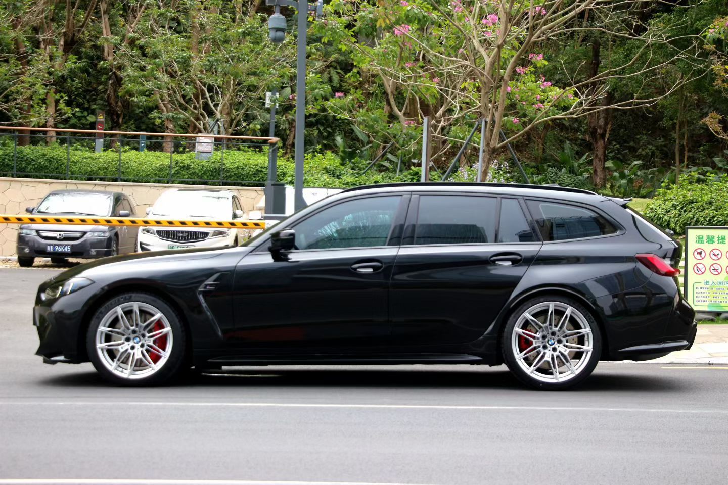 很多人的BMW M3 T（M3旅行版）还没提车，这都有二手的了这一代M3M4，真