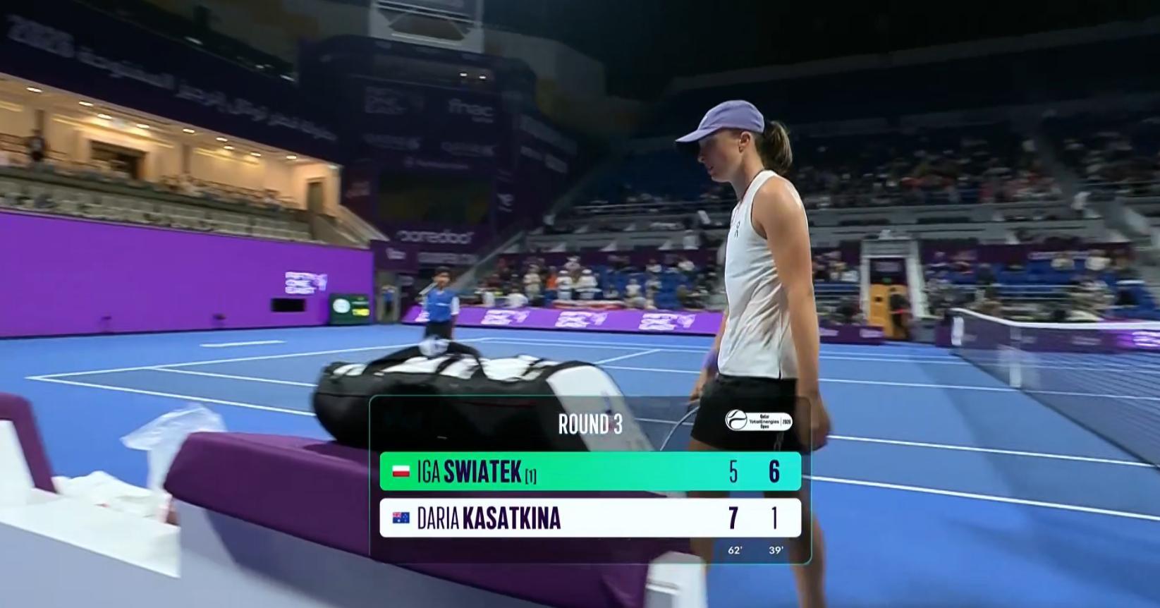 郑钦文vs莱巴金娜 的前一场进入决胜盘......晚贵人又要值大夜班了wta多哈