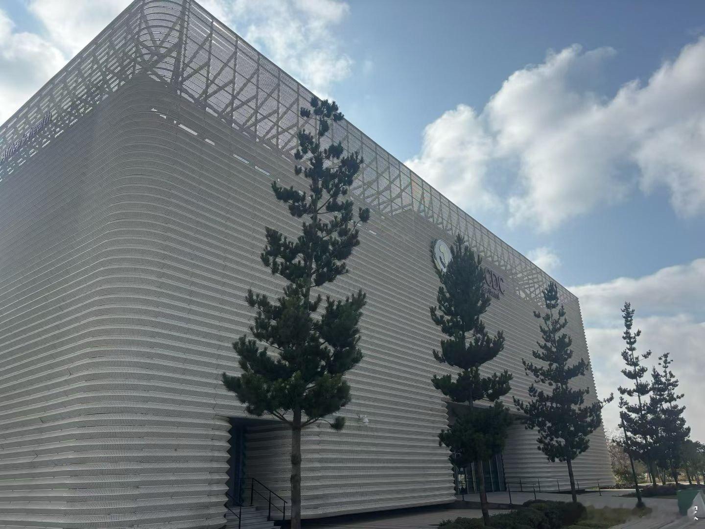 埃塞俄比亚历险记 27     肯尼亚电子签的困难我走进酒店大门，回到自己房间，