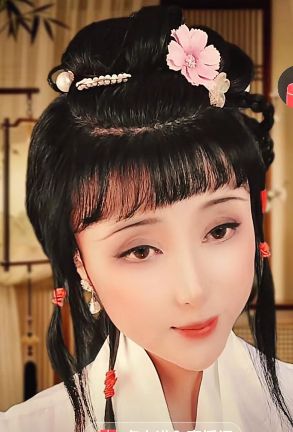 为什么男人不喜欢太物质的女人？男人赚钱不容易，全靠自已。智商高，有背景的赚钱容易