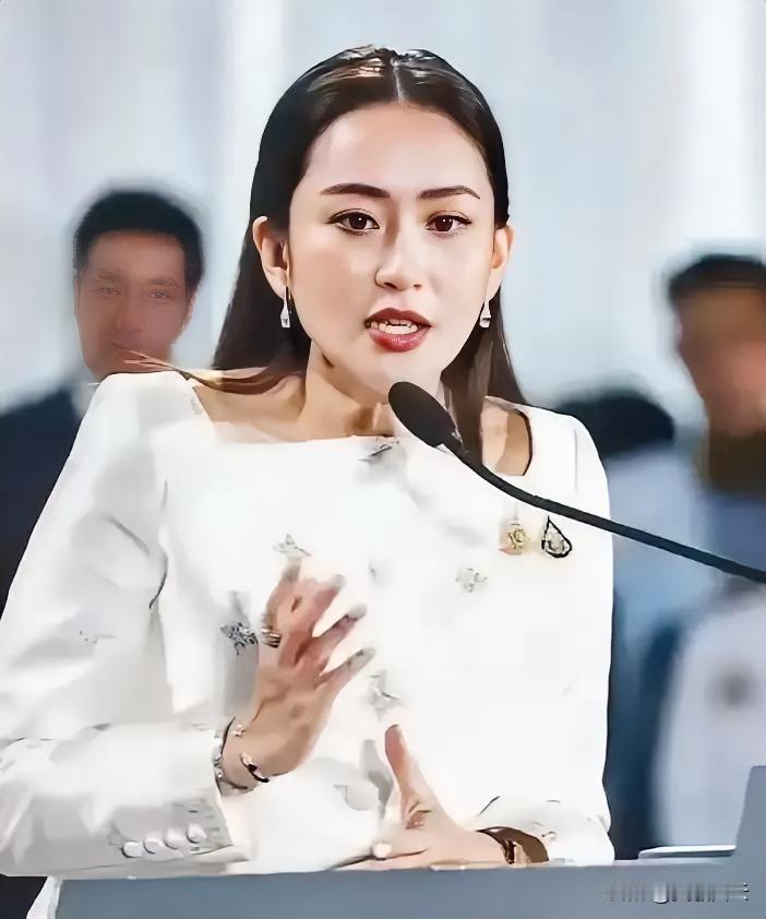 佩通坦消息！泰国反腐委员会确认泰国前总理佩通坦，目前申报财产与其当总理时所申报财