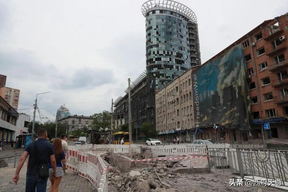 美国特使到了乌克兰，泽连斯基底气大增，打算准备结束这场战争。乌克兰总统泽连斯基1