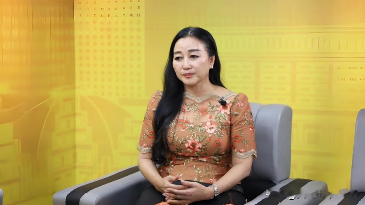 柬埔寨旅游界呼呼对印度游客试行免签政策。近日，柬埔寨旅行社协会主席蔡秀玲在出席“