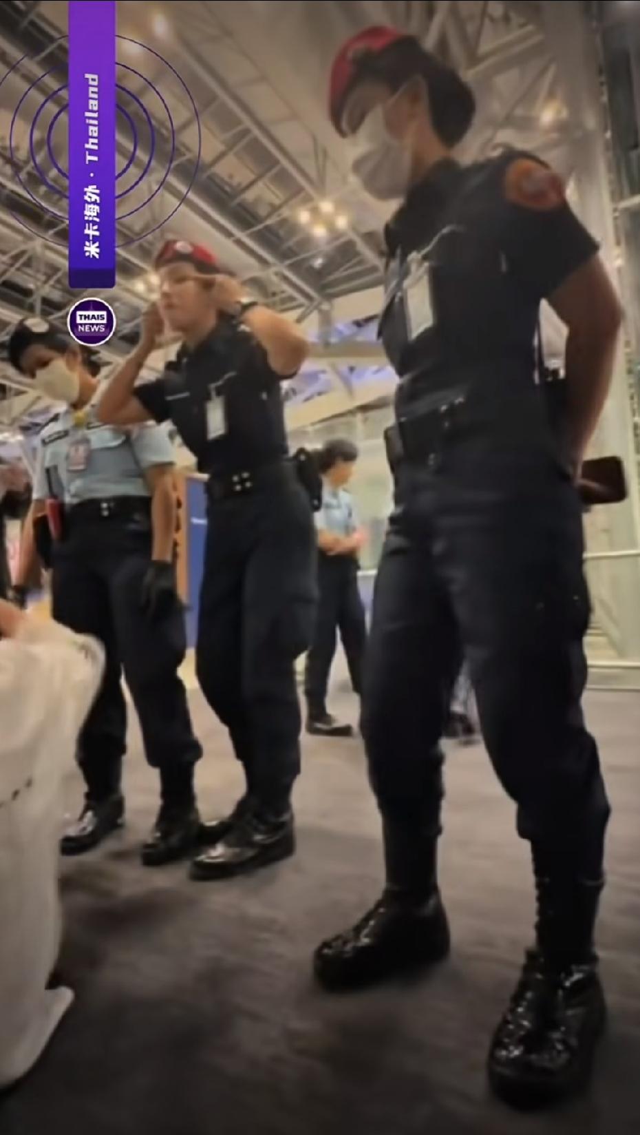 对中国游客做拉眼皮，眯眯眼侮辱动作，泰航安保人员对20多名中国游客态度恶劣，故意