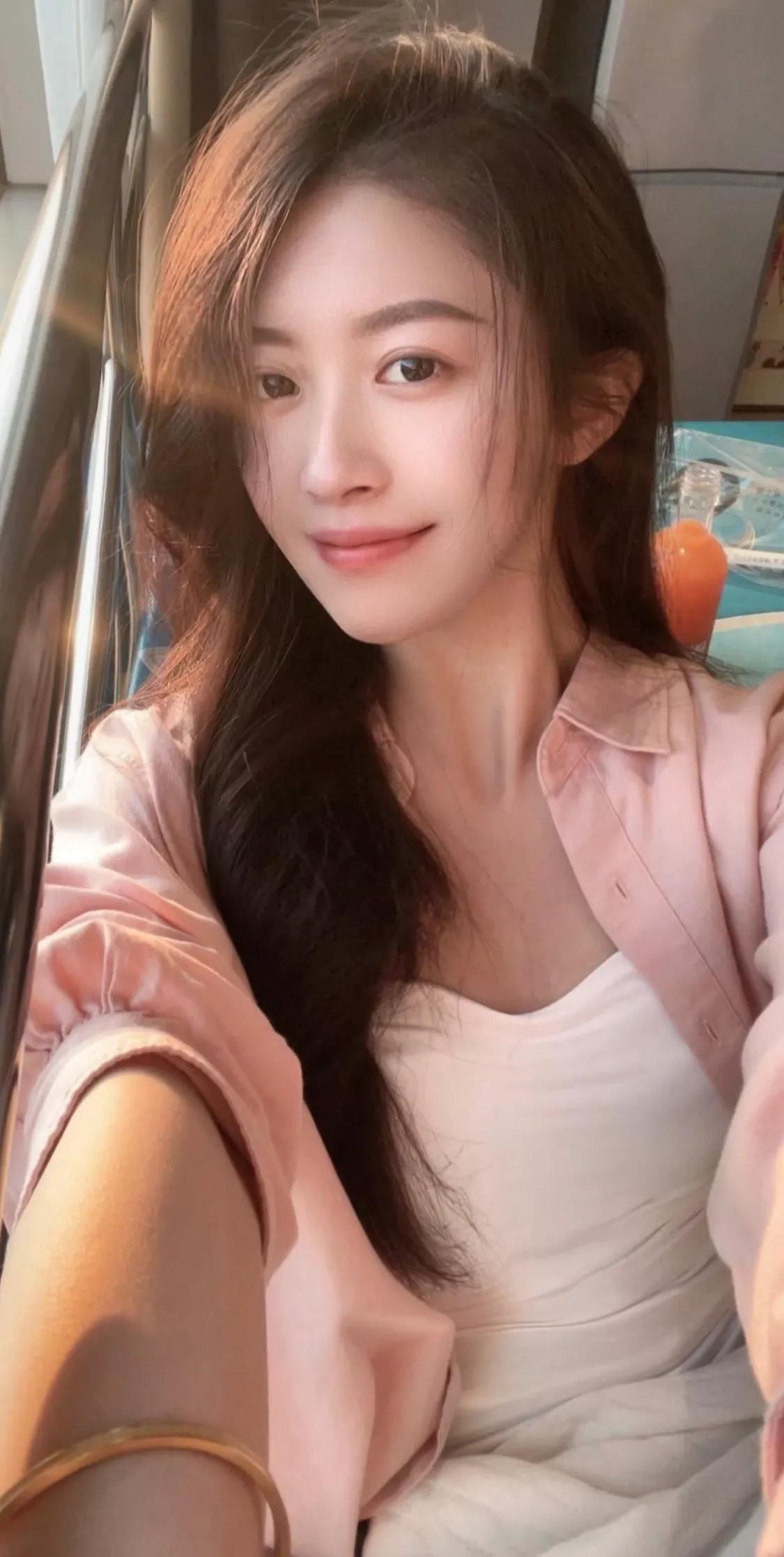 皇上不急太监急，是什么意思？
在古代皇上睡觉是要翻牌子的，后宫佳丽三千，翻到哪个