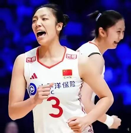 低开高走 随着中国女排3-1波兰 南京站六支球队最终排名如下1. 中国 🇨🇳