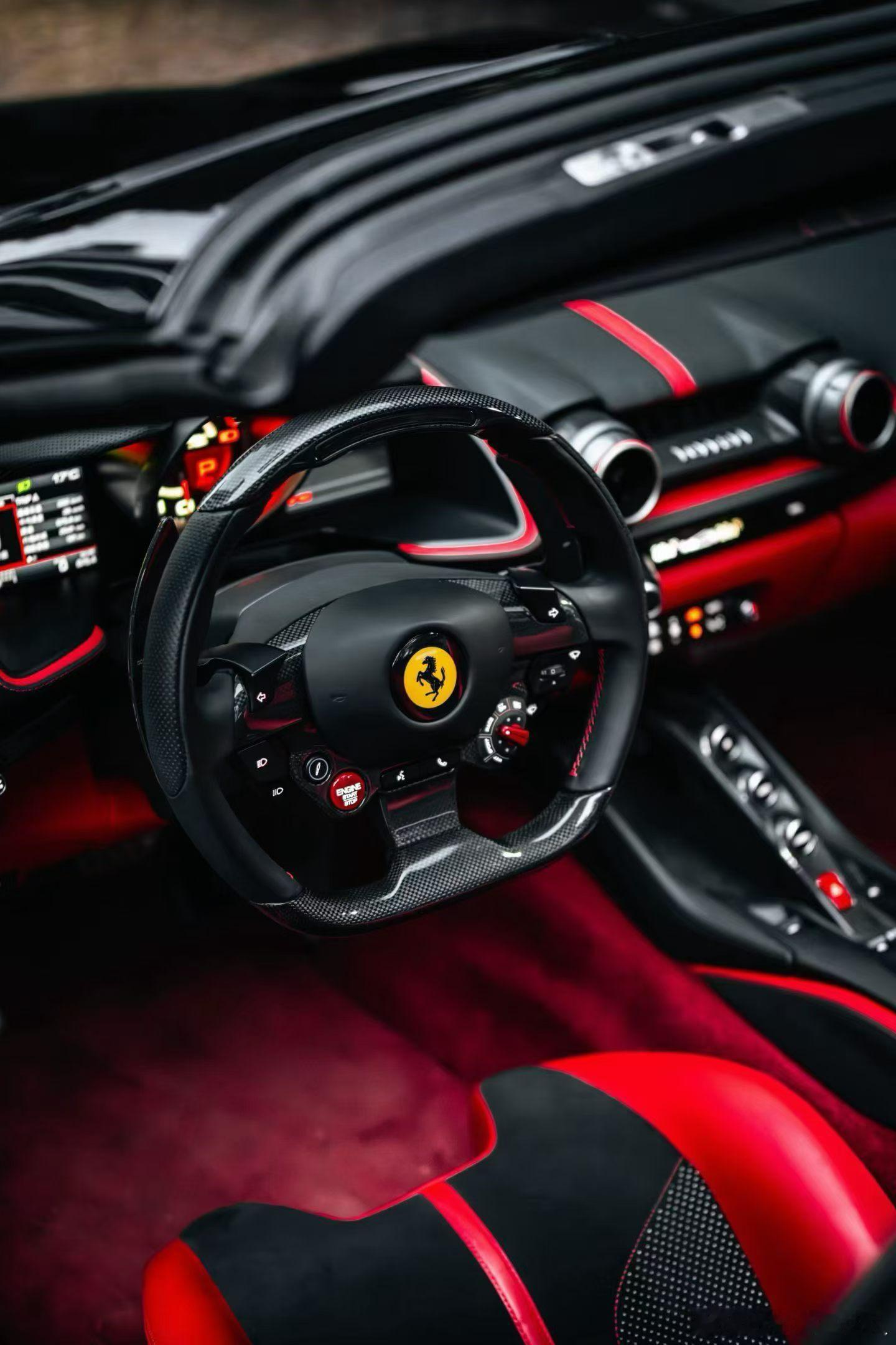 Ferrari 812GTS 带赛椅的22年上牌4000km 