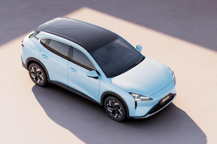 近日，宝骏官方透露，旗下全新车型——宝骏云海将于第三季度上市，新车是源自五菱天舆