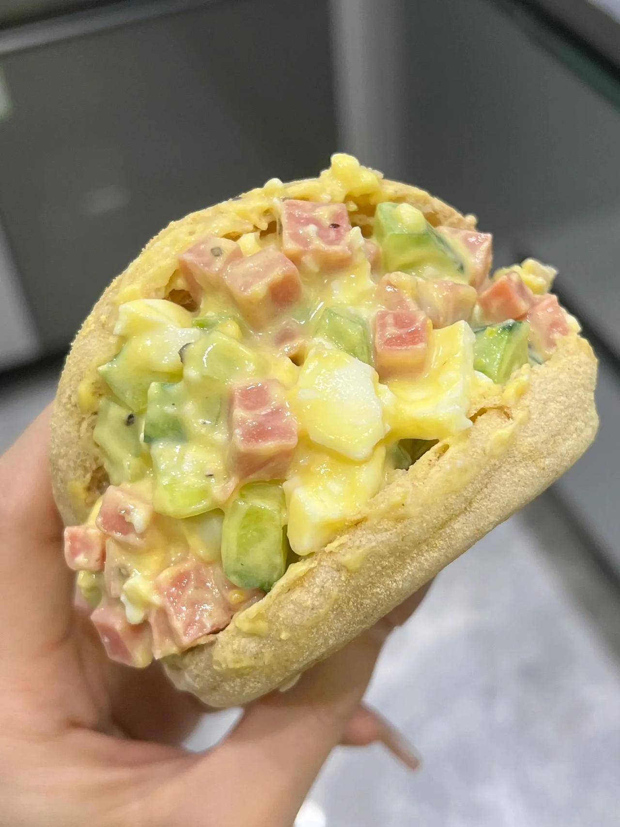 应该很少人吃过这个吧，它让我两周掉了9斤！
       减脂期最难了~又要抗饿