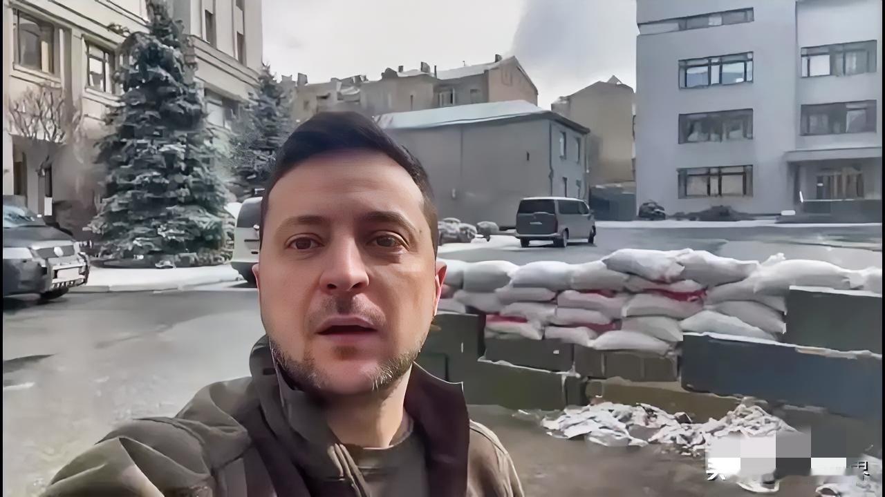 回顾：俄乌战争初期俄军浩浩荡荡64公里钢铁洪流去哪了？

2022年俄乌战争初期