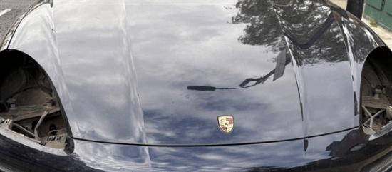 英议员妻子保时捷大灯在伦敦被偷 1小时后被公开售卖
习惯在中国生活的朋友可能意识