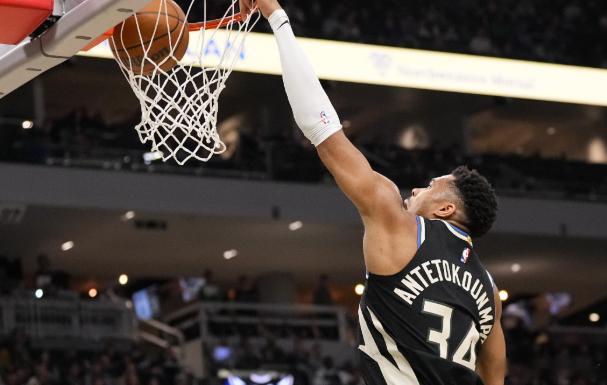 02月04日讯 今日，NBA名记Brian Windhors在播客节目《Get 