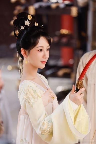 #长相思2全员开播云扫楼#想提问，第二季小夭和第一季小夭相比起来，成长会体现在哪