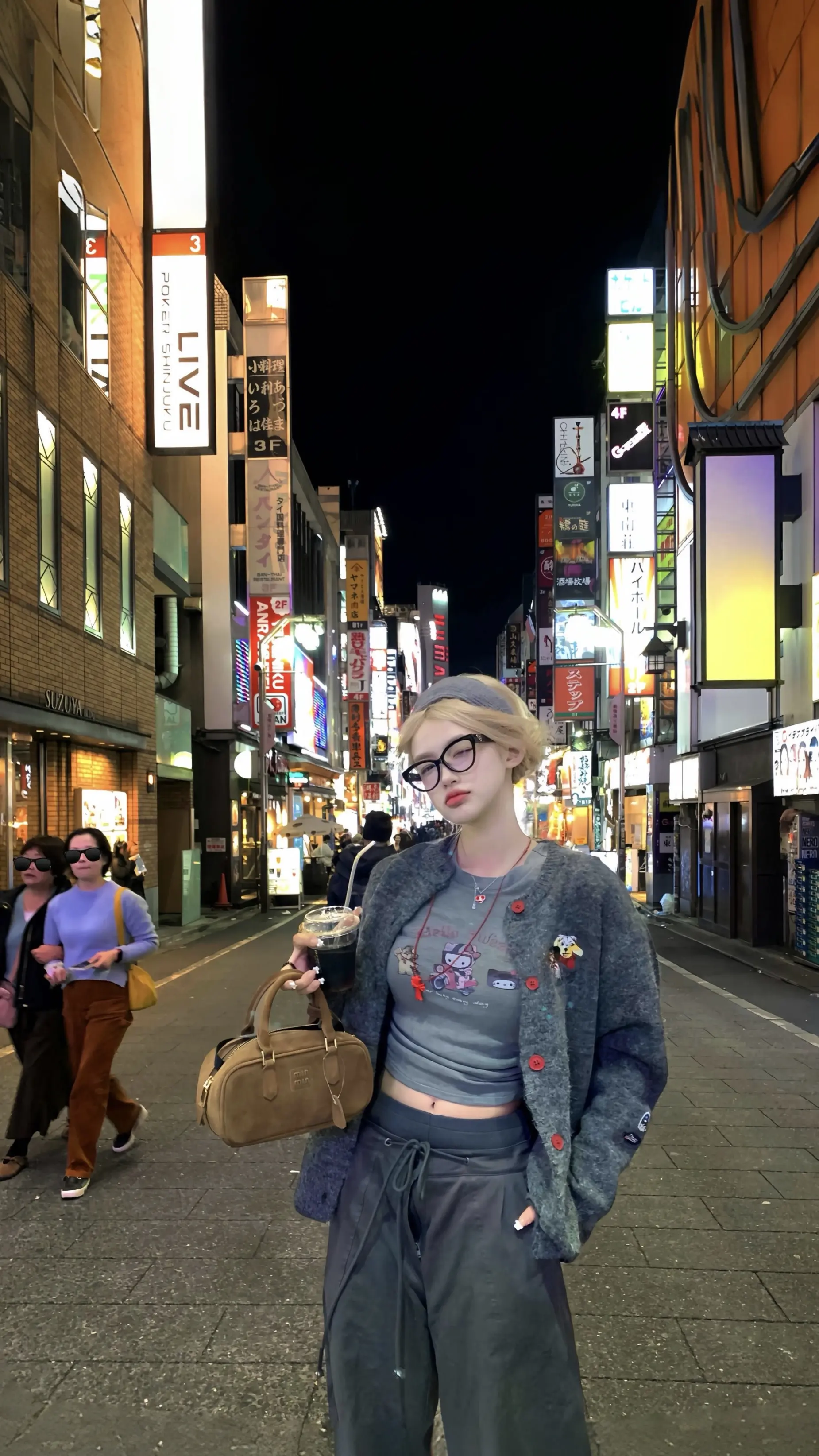 姐妹们 到底选灰色还是黄色！