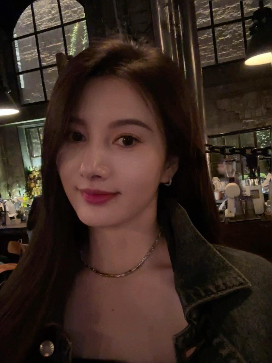 因为歌好听 所以配了一张照片