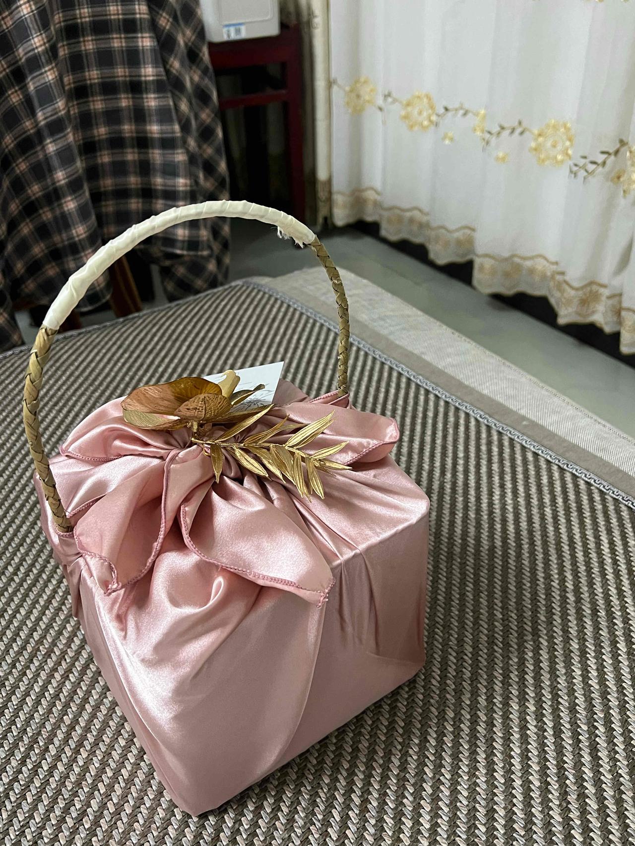 很好的东西送人并不可怕，可怕的是，在你眼里的好东西，在对方眼里却不值一提.

想