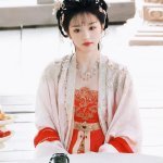 王鹤棣田曦薇有什么我不能听的 早知现在我当初就学唇语了 