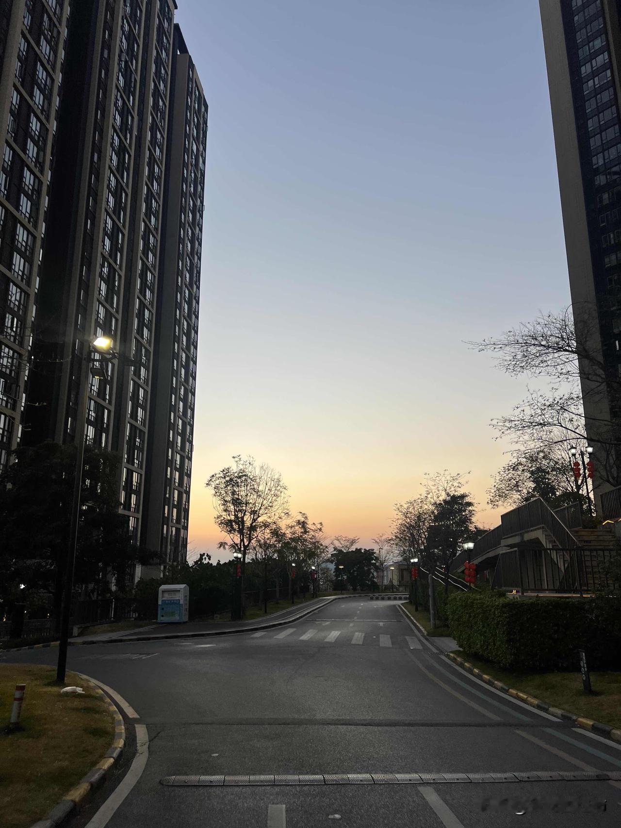 除夕抛下我妈跟男朋友一家过年
感受就是超级幸福！大家帮我分析一下我妈妈这是什么心