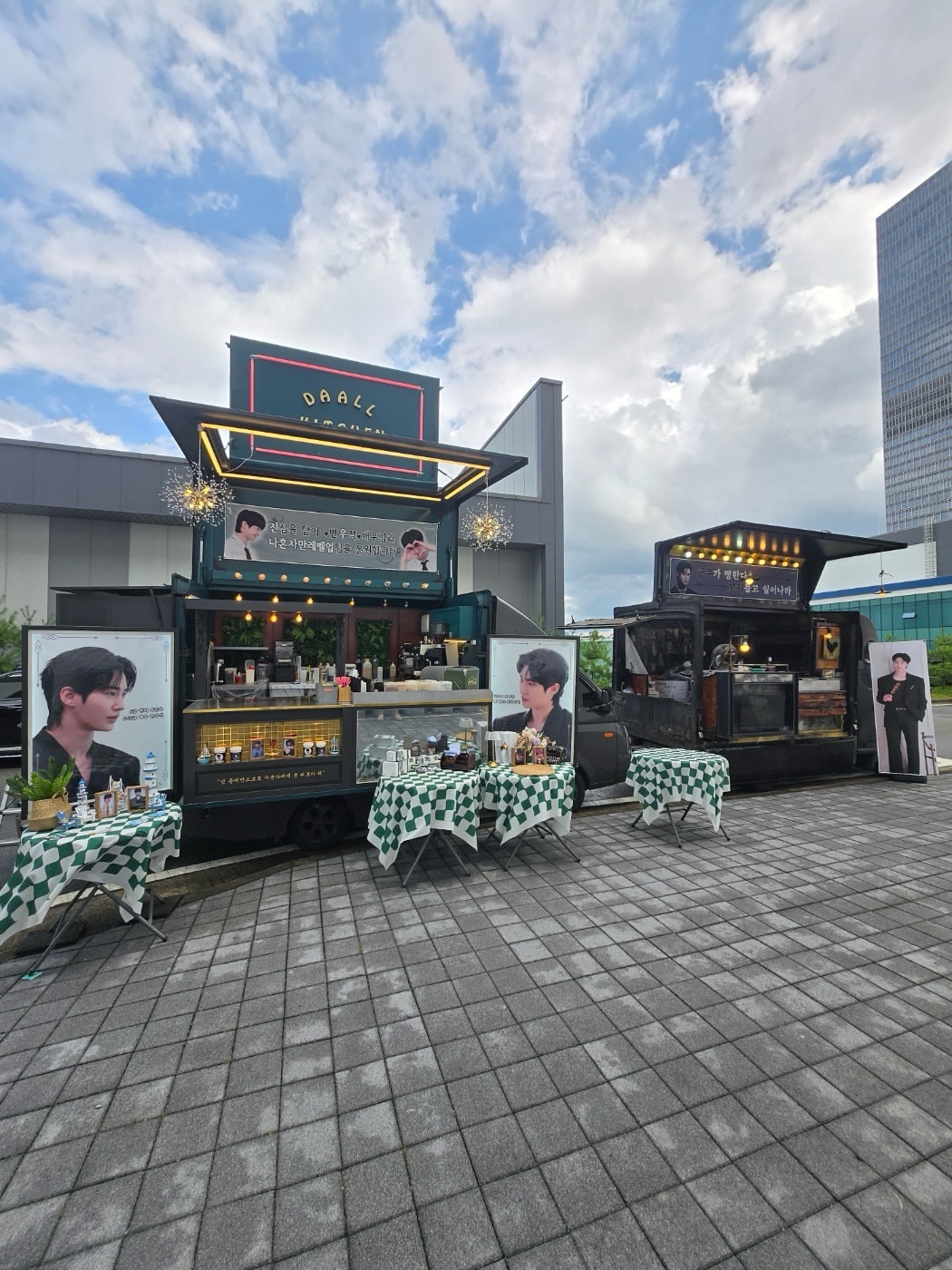 边佑锡 🩵 边佑锡我独自升级 咖啡车店主更新7.6“佑锡美전실”的应援后记：粉