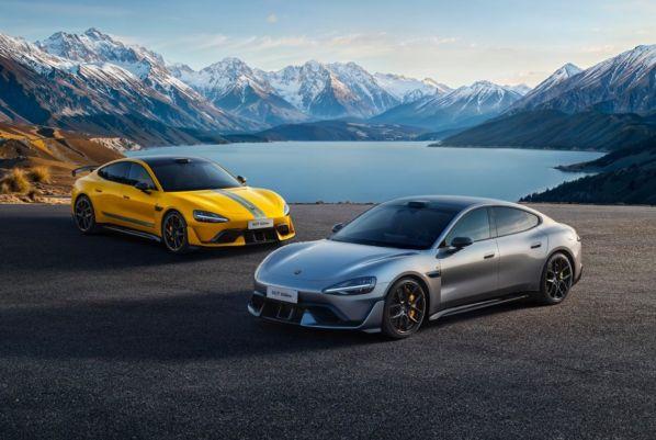 小米SU7 Ultra太火了！提车排队排到明年！🚗💨

最新消息显示，自小米