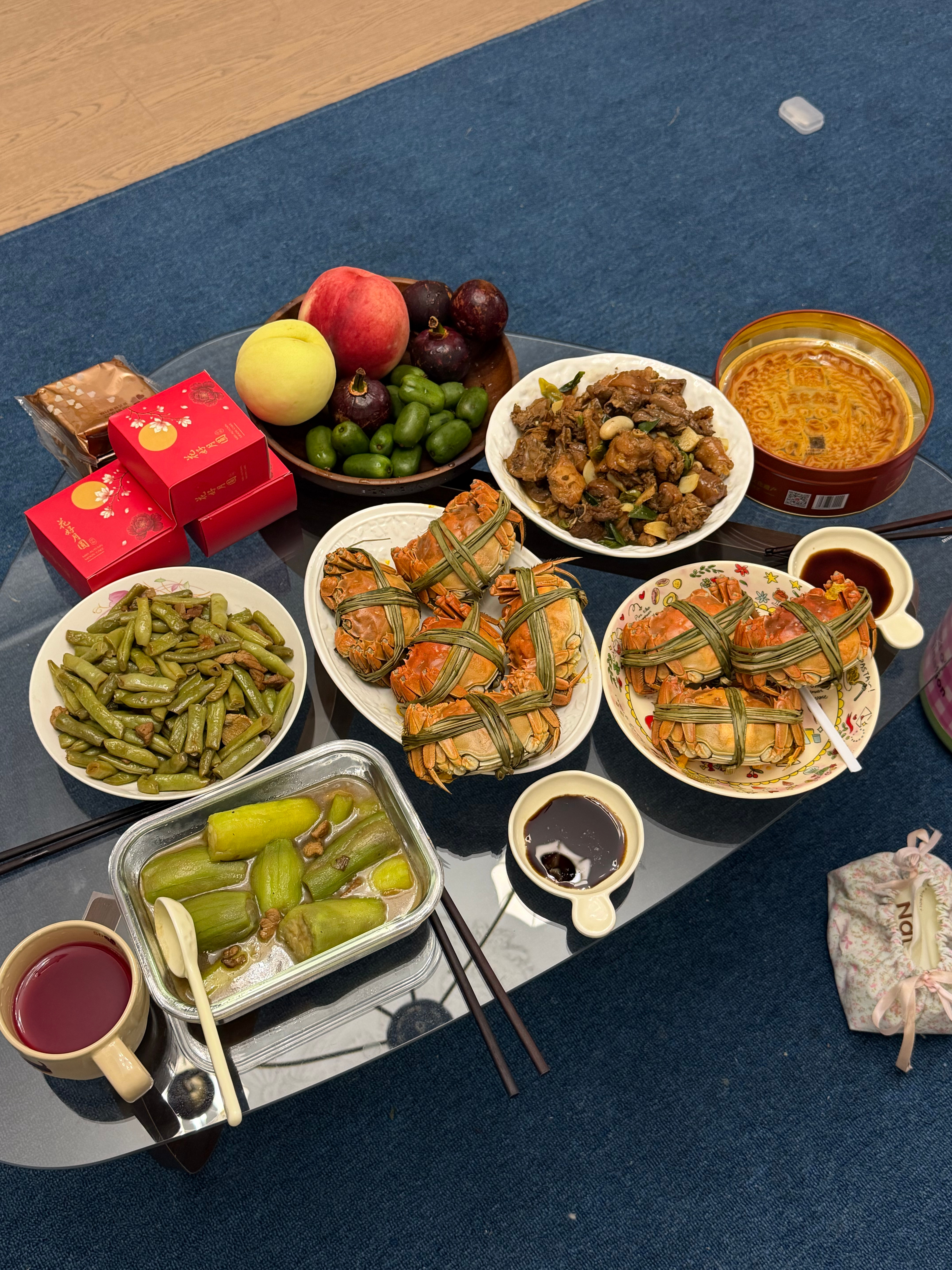 中秋快乐 大闸蟹我耐你 ​​​