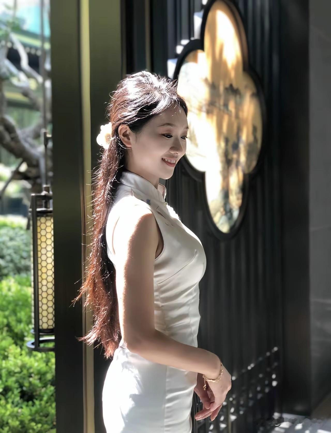 花影摇曳，美人如画，三伏天5公里训练