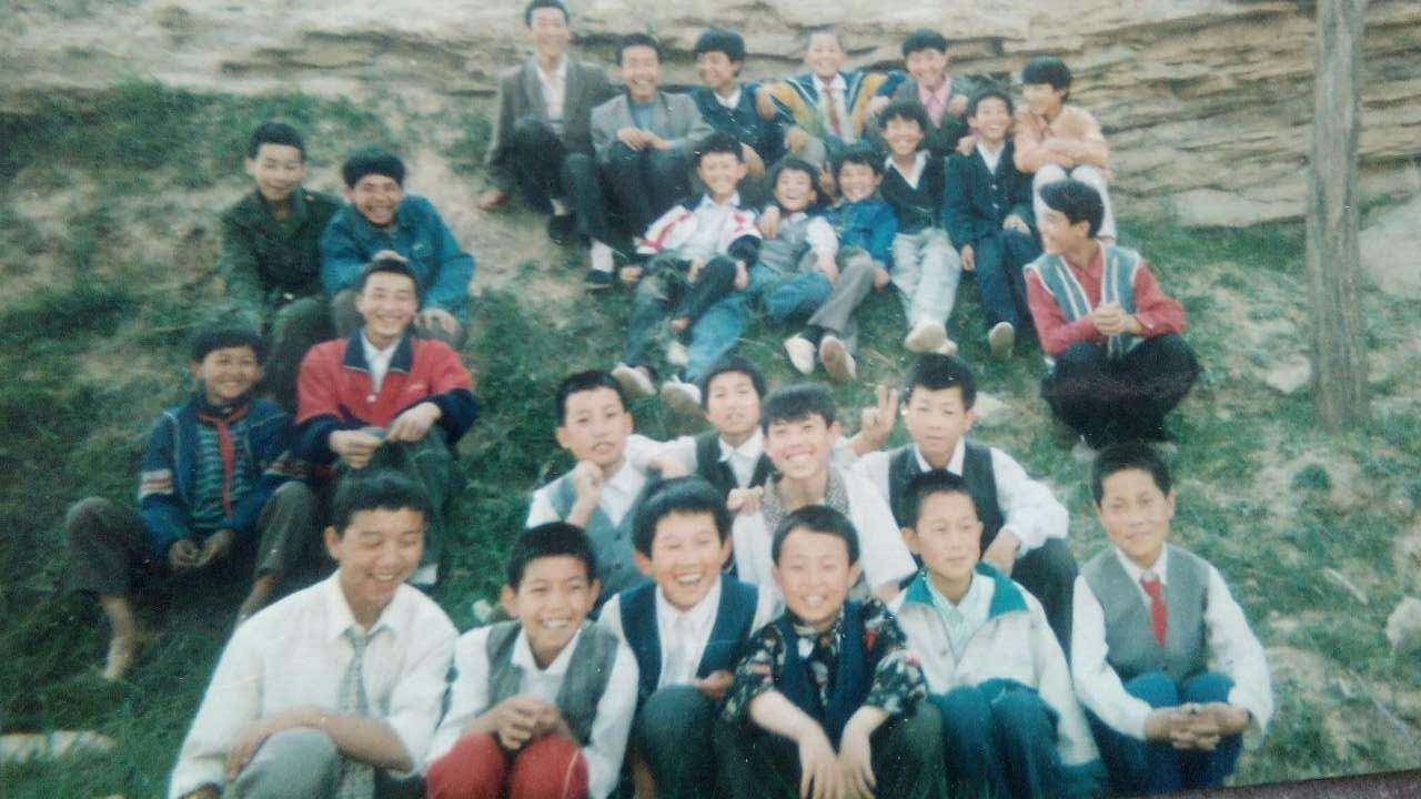 今儿放下一个执念，告别十年*东波十三面*岁月，把微博头像和昵称改了；签名简介就微