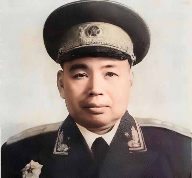 许世友在山东功劳巨大，但有另一位老将军压阵，他却只能屈居副职！

说起许世友这员