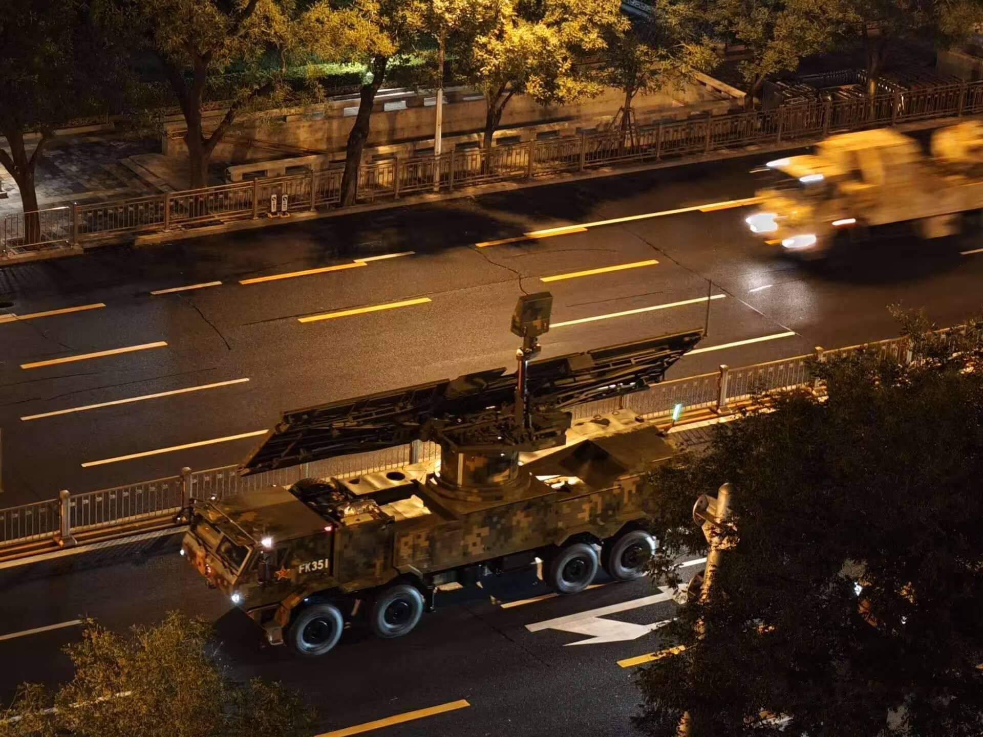 阵面打开，是不是在拦截无人机？陆军老大哥热点观点烽火问鼎计划 ​​​