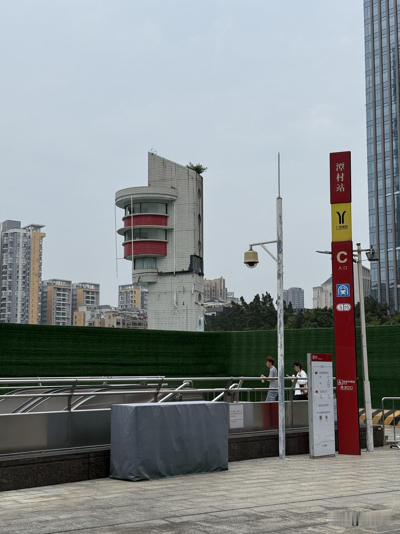珠城跑马场，仅剩的1栋楼！将作为历史遗迹保留！

有一段时间没来跑马场了，没想到