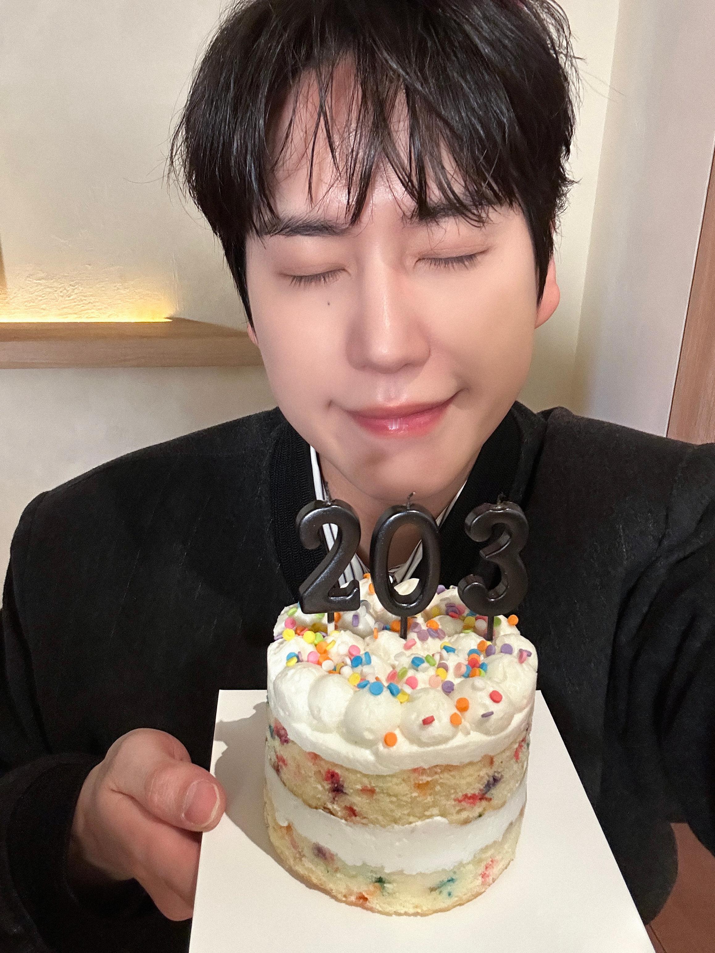 “CB百蓝_。260203 kyuhyun_official更新曺圭贤 相关：: