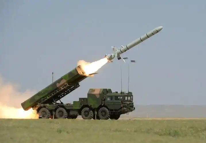 雷霆反击！朝鲜10枚导弹齐射，给扩张的日本狠狠上了一课


近日，日本防卫省正式