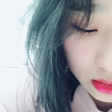 妍然爱看美女
