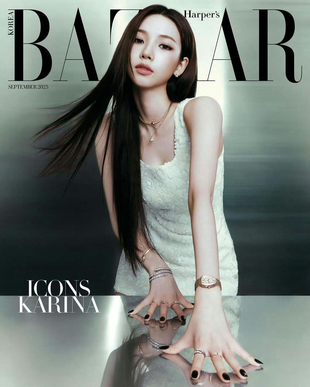 Karina柳智敏登上韩版《Harper‘s BAZAAR》2025年9月刊封面