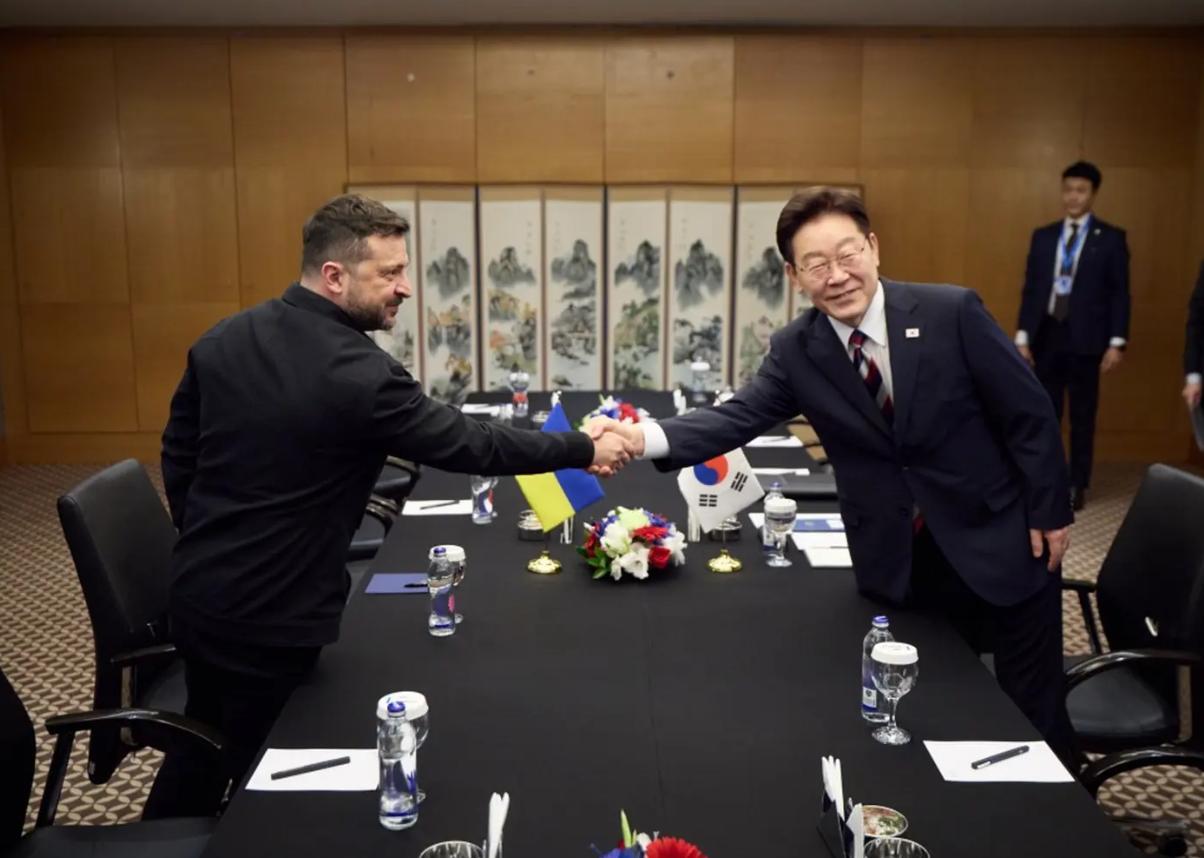 朝鲜战俘风波未平，乌克兰又摆了韩国一道，青瓦台痛斥泽连斯基
 
谁能想到，乌克兰