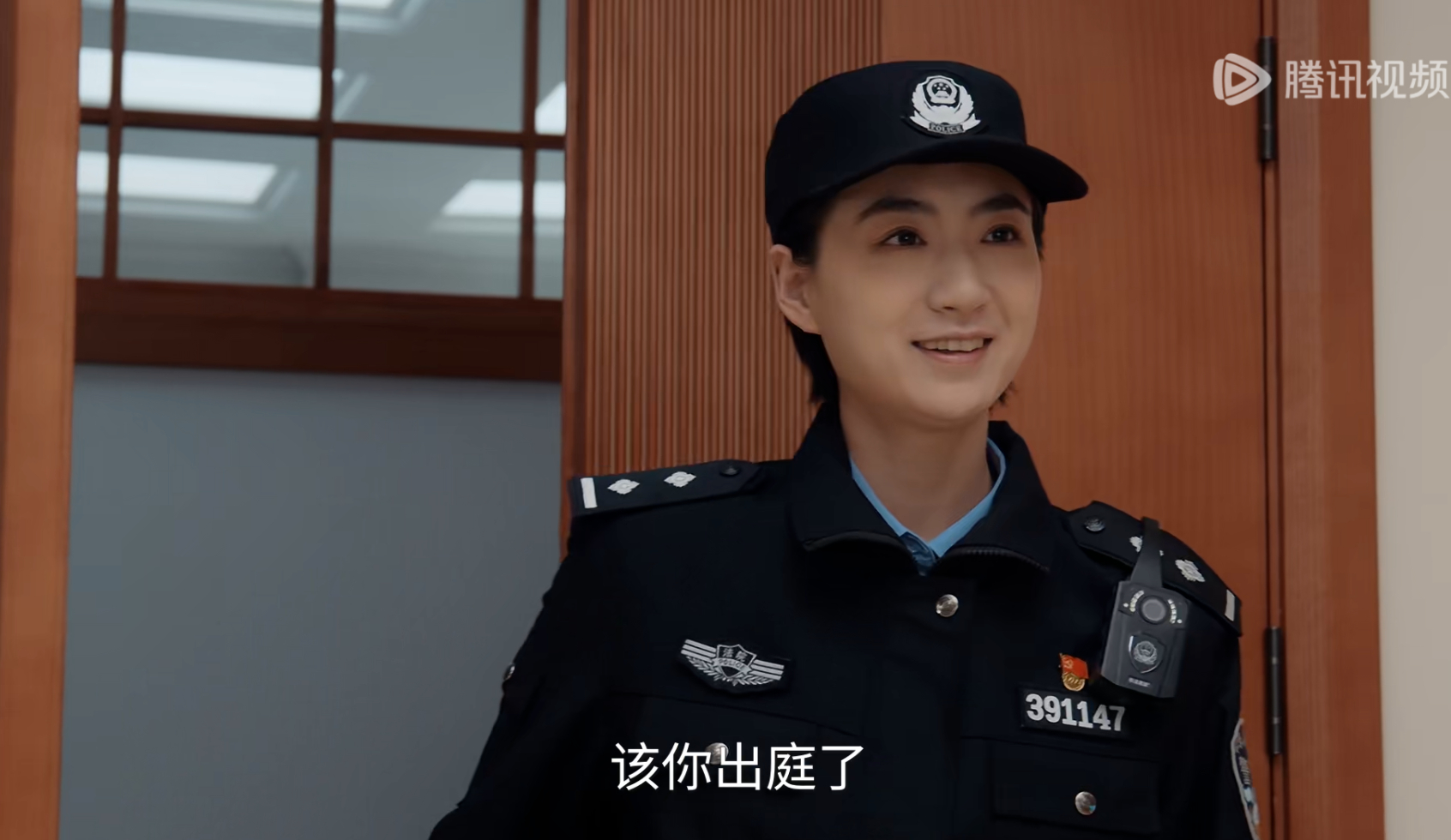没人觉得家事法庭里的女法警马达真的好帅吗！家事法庭