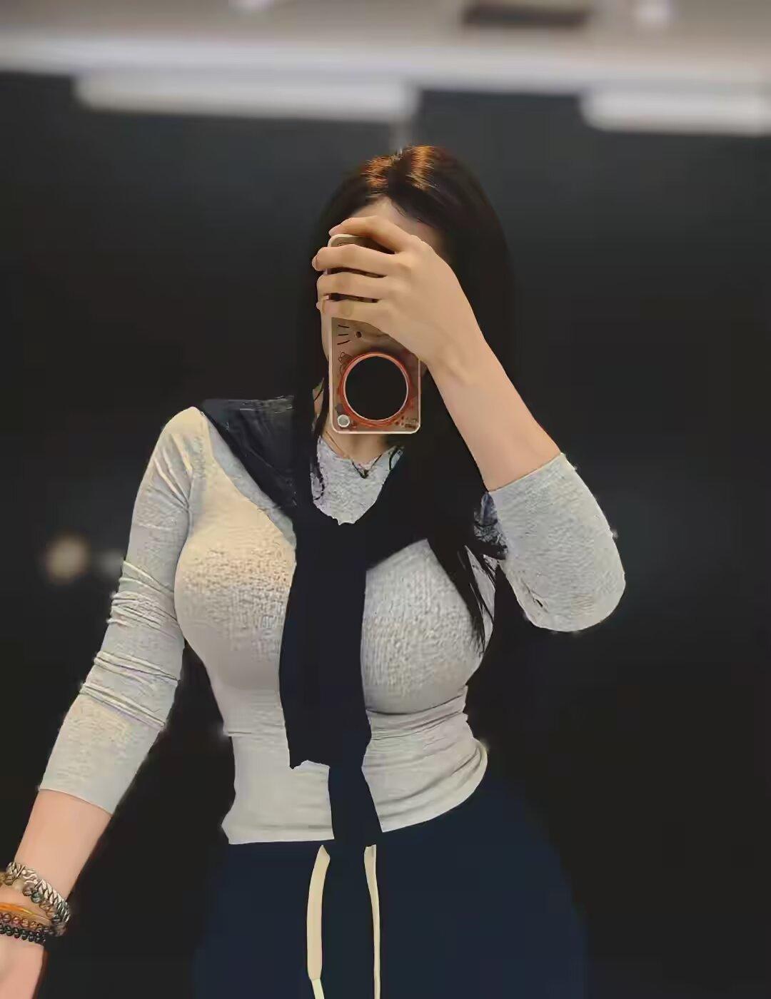 最好的见证是时间，最好的财富是健康，世上只有一个你，你要好好爱自己。