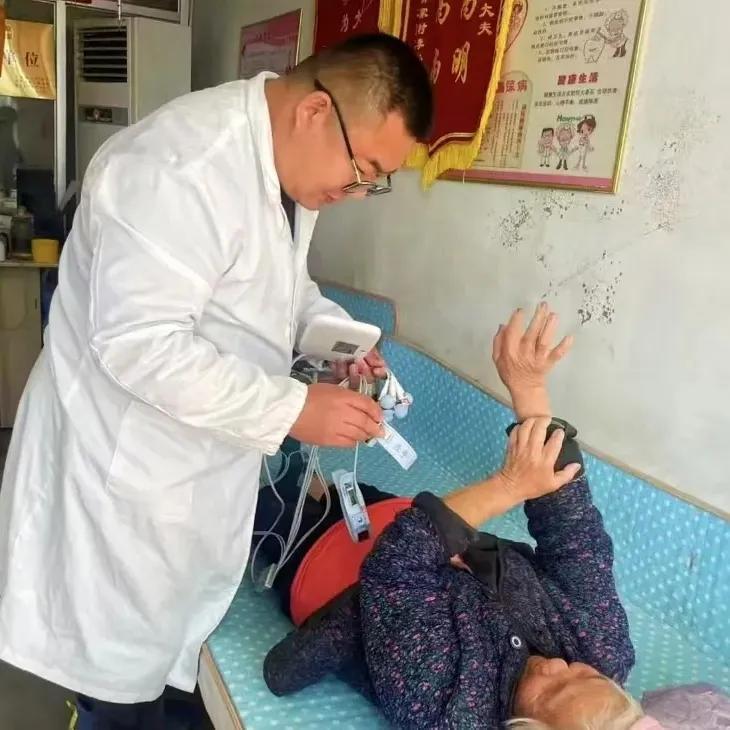 独生子女家庭的悲哀，孩子们长大以后，就展现出来几个太扎心的问题，嘿，咱就说说我那