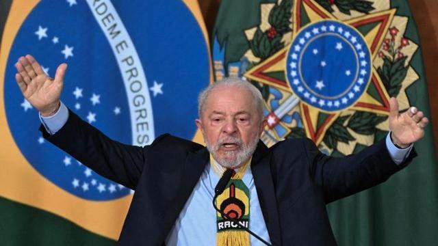 手伸得太长！美国撤销巴西大使签证，动辄拿签证做博弈筹码，妄图插手他国事务，卢拉公