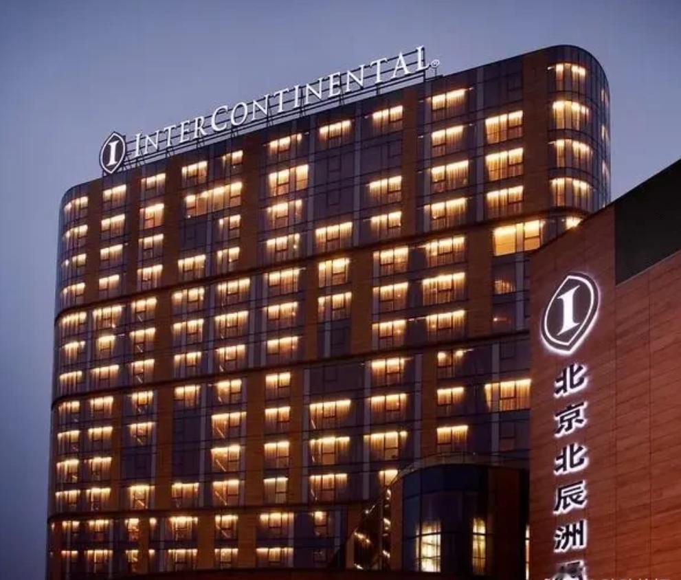 一家英国企业，在中国的地盘赚钱，却只认美国的法律。上海六洲酒店管理集团最近被京津