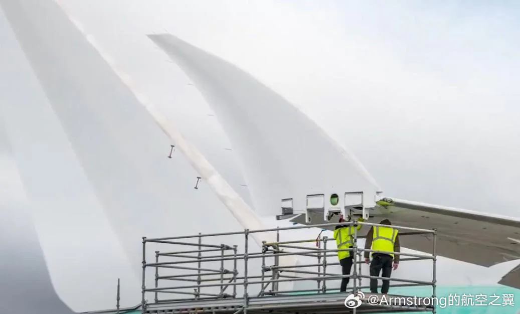 波音777X的折叠翼尖为什么是11英尺（3.35米），是为了保持折叠后的翼展与老